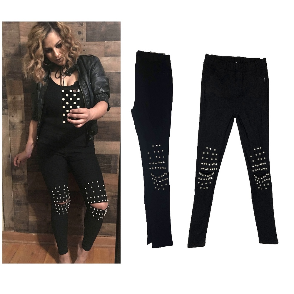 Ripped Knee Skinny Pants with Pearl embellishments